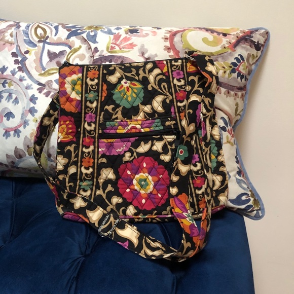 Vera Bradley Handbags - Vera Bradley cross body